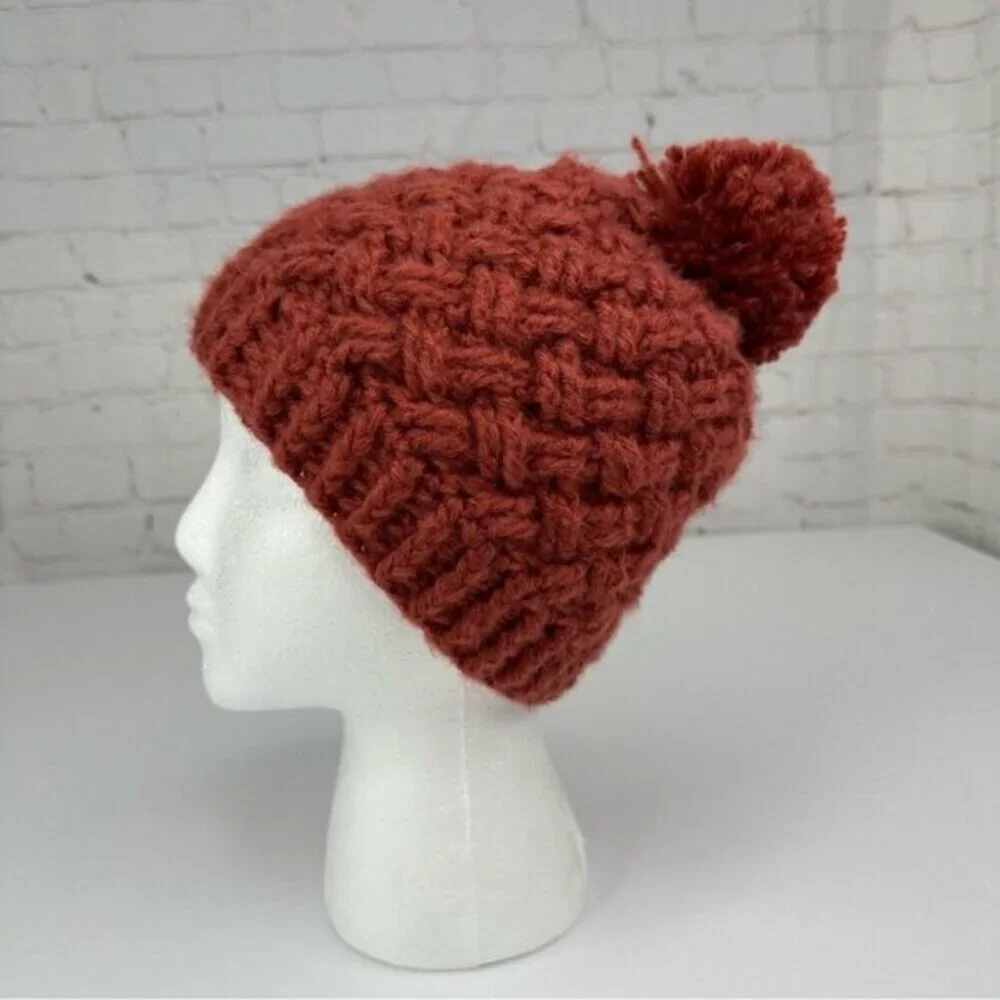 Created By Cyd Handmade Rust Red Basketweave Knit Pom Beanie Hat Women‎ NEW